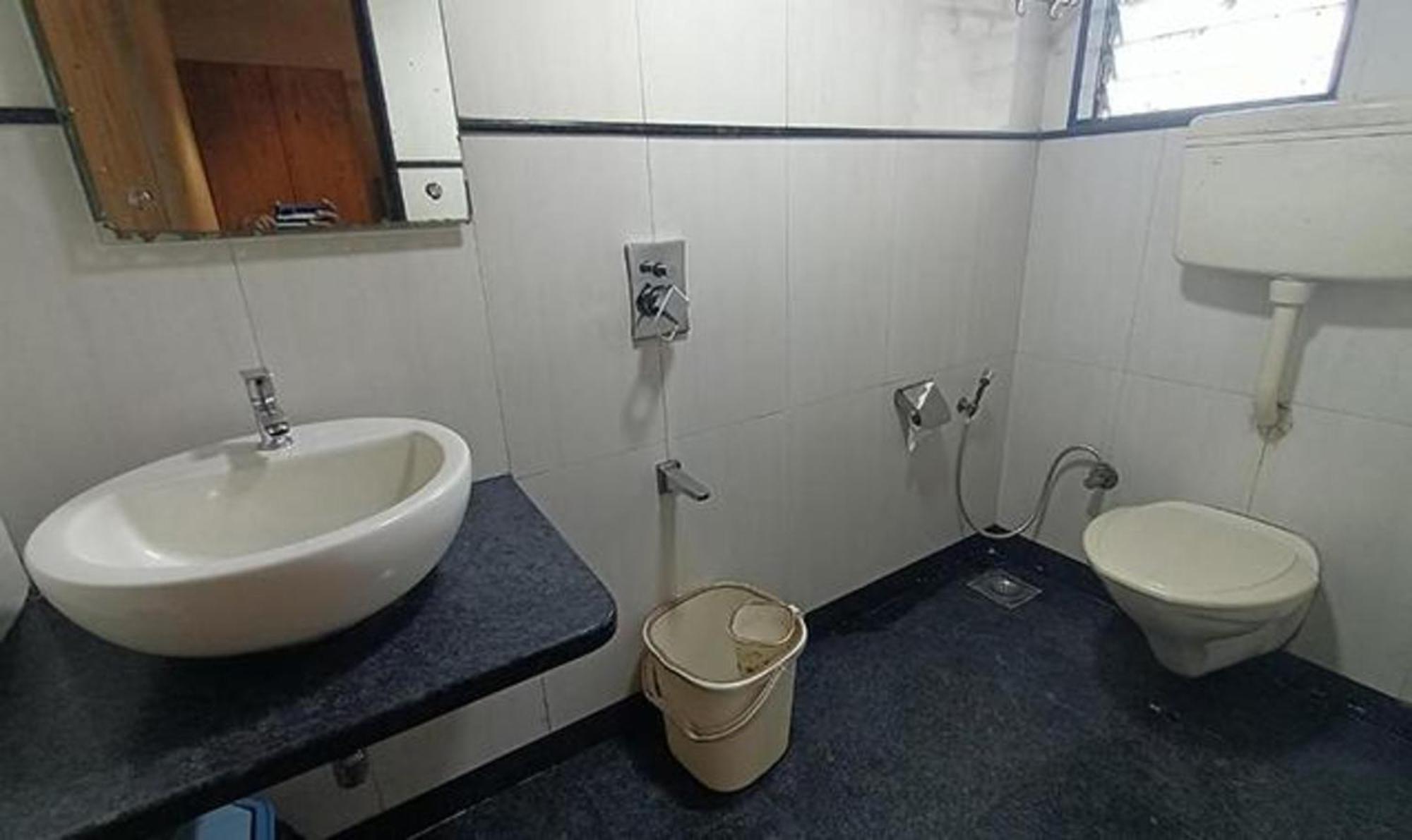 Fabhotel Regal Inn Mumbai Exterior photo