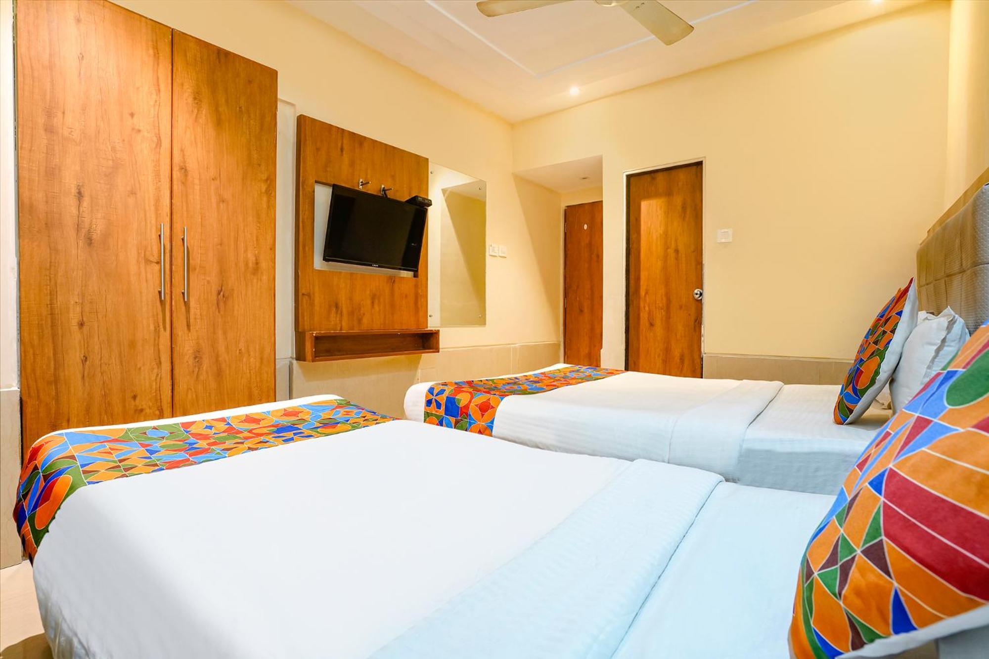 Fabhotel Regal Inn Mumbai Exterior photo
