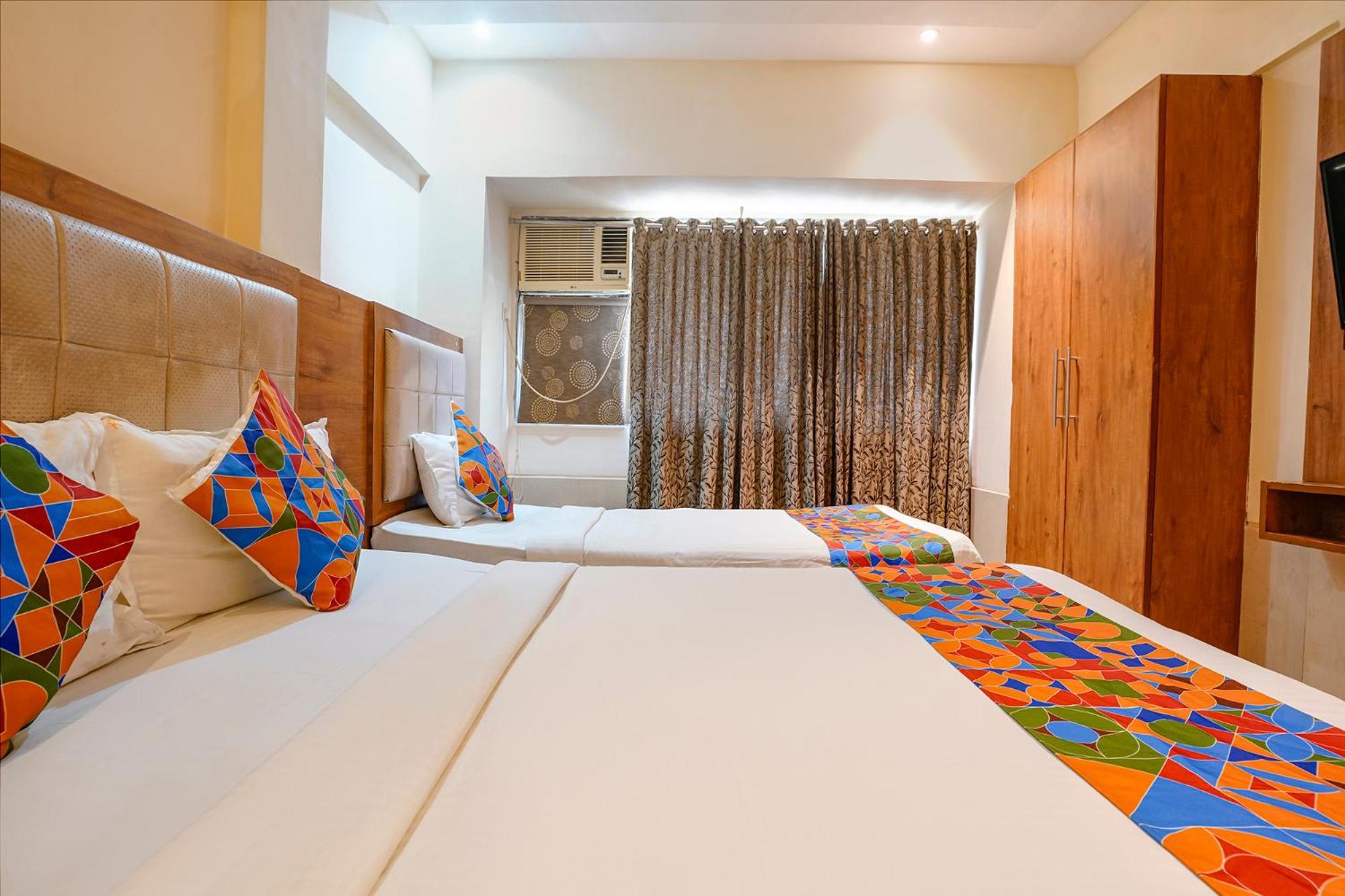 Fabhotel Regal Inn Mumbai Exterior photo
