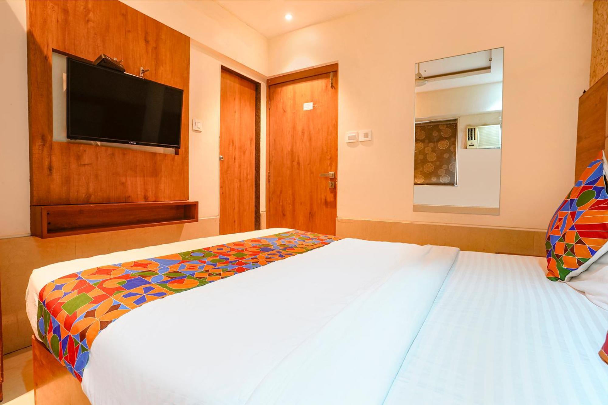 Fabhotel Regal Inn Mumbai Exterior photo
