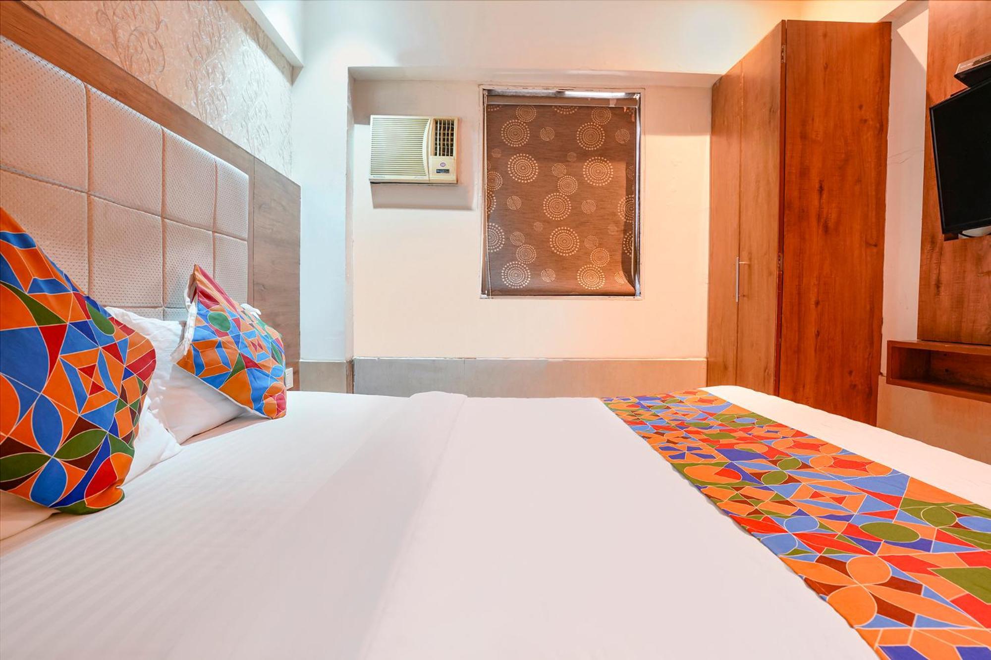 Fabhotel Regal Inn Mumbai Exterior photo